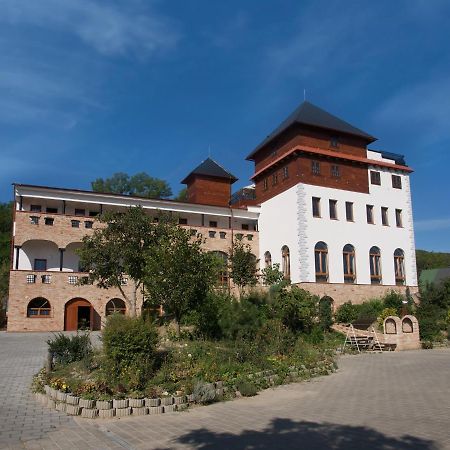 Hotel Vinar - Bed & Breakfast Kurdějov Kültér fotó