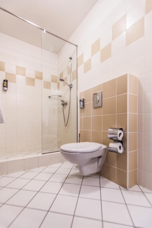 Hotel Vinar - Bed & Breakfast Kurdějov Kültér fotó